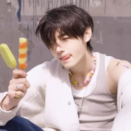 Sunghoon gallery image