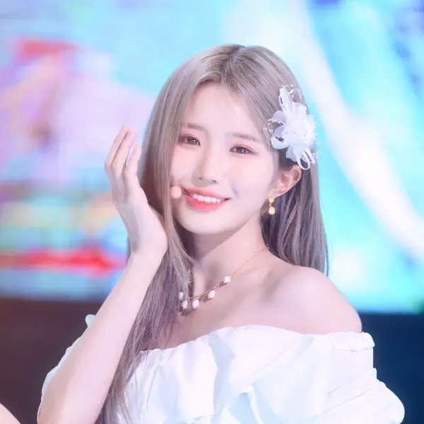 Hayoung gallery image