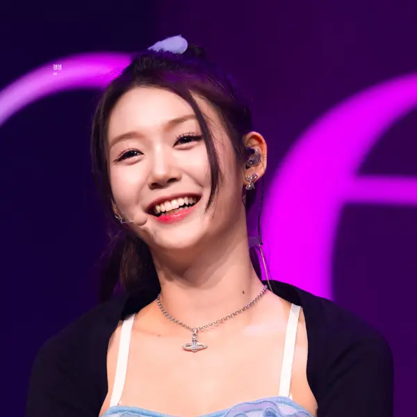 Gong YuBin gallery image