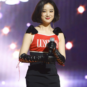 Woo Hyerim gallery image