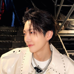 Hyunbin gallery image