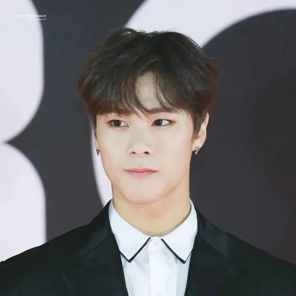 Moon Bin gallery image
