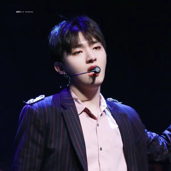 Jisung gallery image