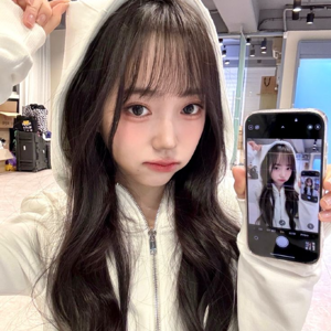 Park ShiOn gallery image