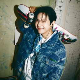 Shin Dongwoo gallery image