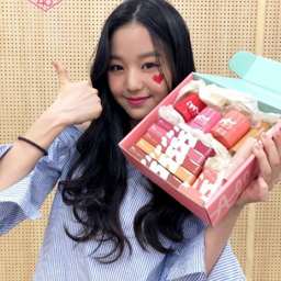 Wonyoung gallery image