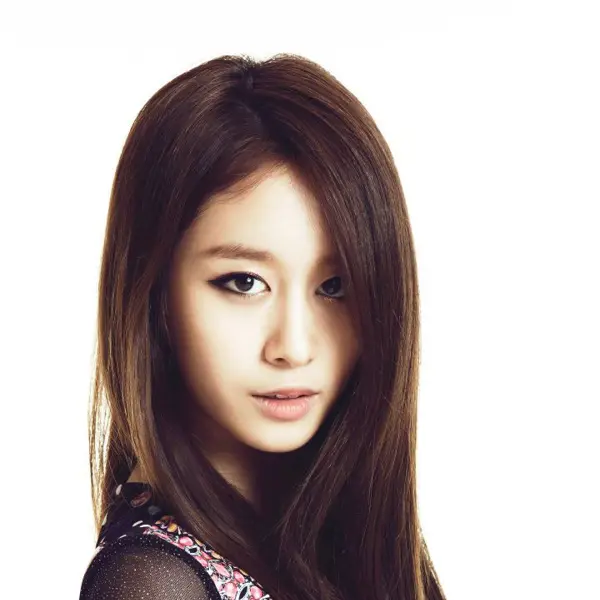 Jiyeon gallery image