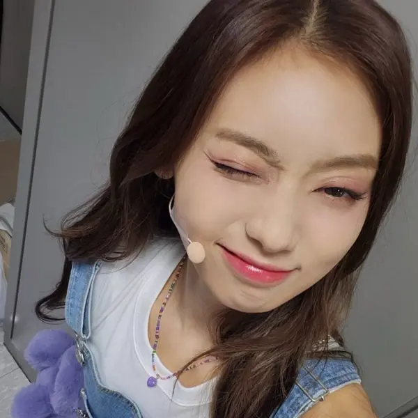 Hyeonju gallery image