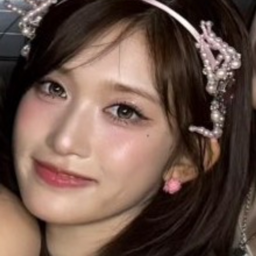 Leeseo gallery image