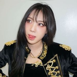 Lee Young-ji gallery image