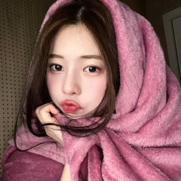 DaHyun gallery image