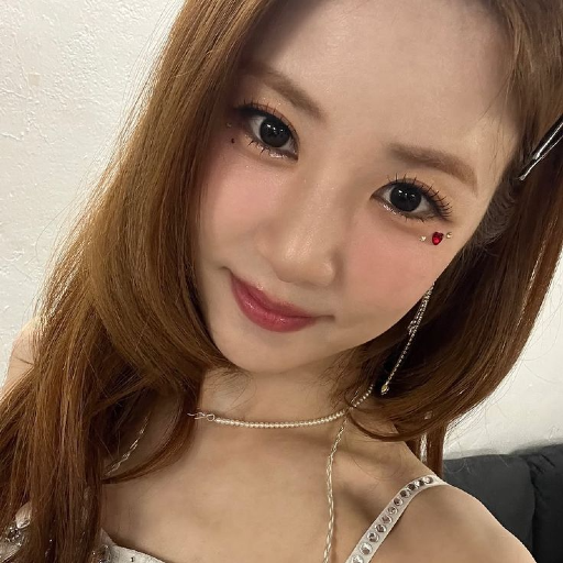 Chorong gallery image