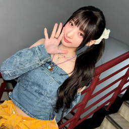 Hyerin gallery image