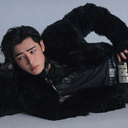 Sunghoon gallery image