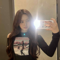 Elisia gallery image