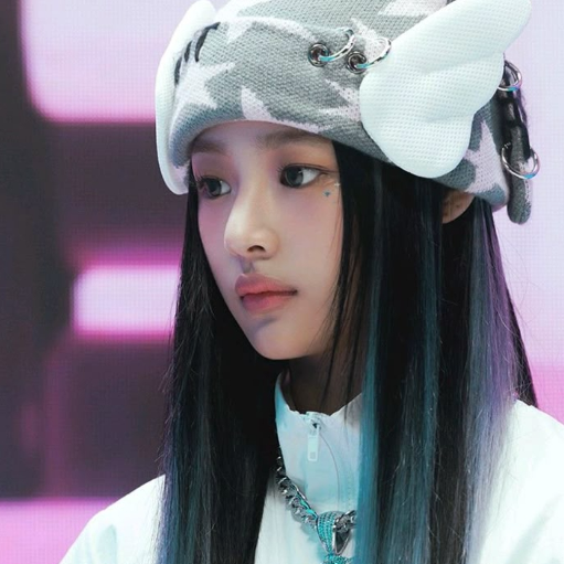 Minji gallery image