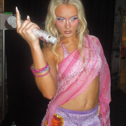 Zara Larsson gallery image