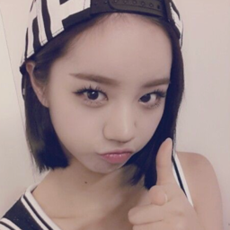 Hyeri gallery image