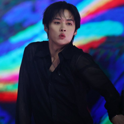 Lee Know gallery image