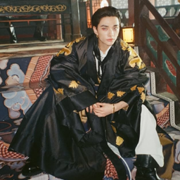 Hyunjin gallery image