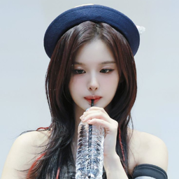 Sullyoon gallery image