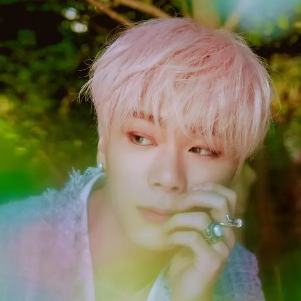 Moon Bin gallery image