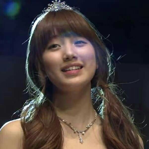 Suzy gallery image
