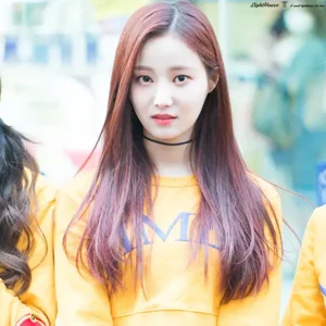 Yeonwoo gallery image