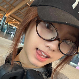 Elisia gallery image