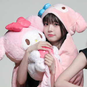 Kim ChaeWon gallery image