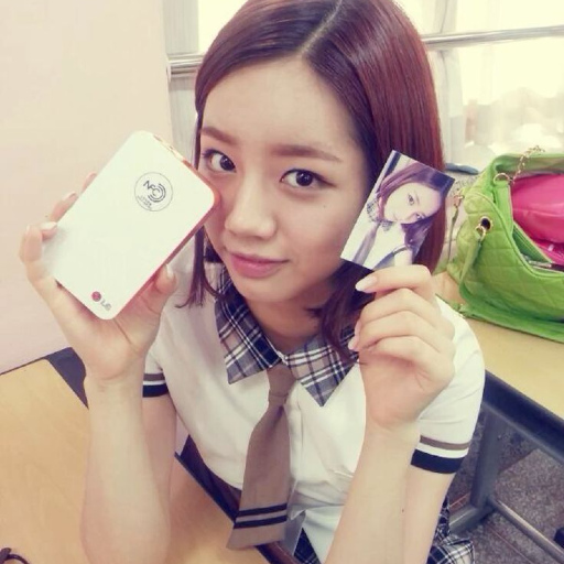 Hyeri gallery image