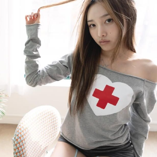 Larawan sa gallery ni Min Jiwoon