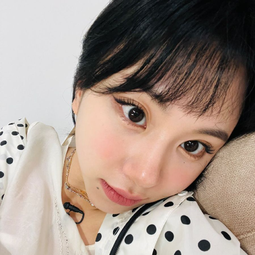 Chaeyoung gallery image