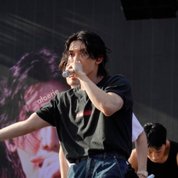 Yeosang gallery image