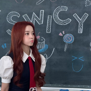 Elisia gallery image