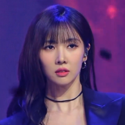 Yoohyeon gallery image