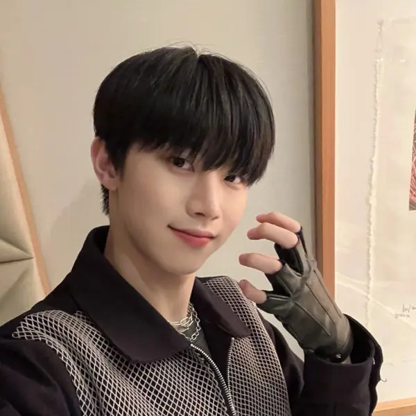 Hyunwoo gallery image