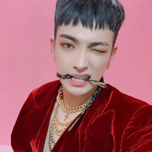 Hongjoong gallery image