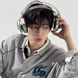 Zhang Hao gallery image