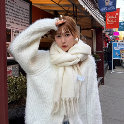 Ye-on gallery image