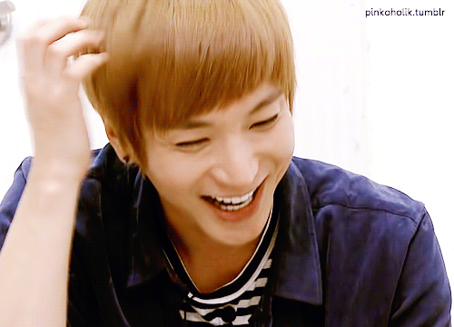 Leeteuk gif