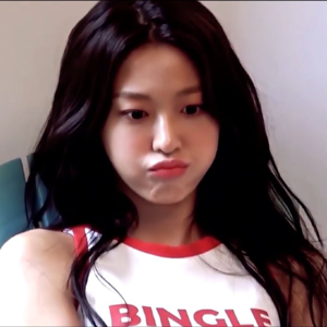 Seolhyun gallery image