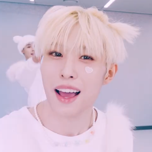 Hyui 갤러리 이미지