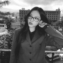 Haerin gallery image