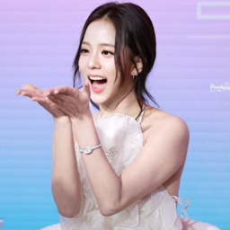 Jisoo gallery image