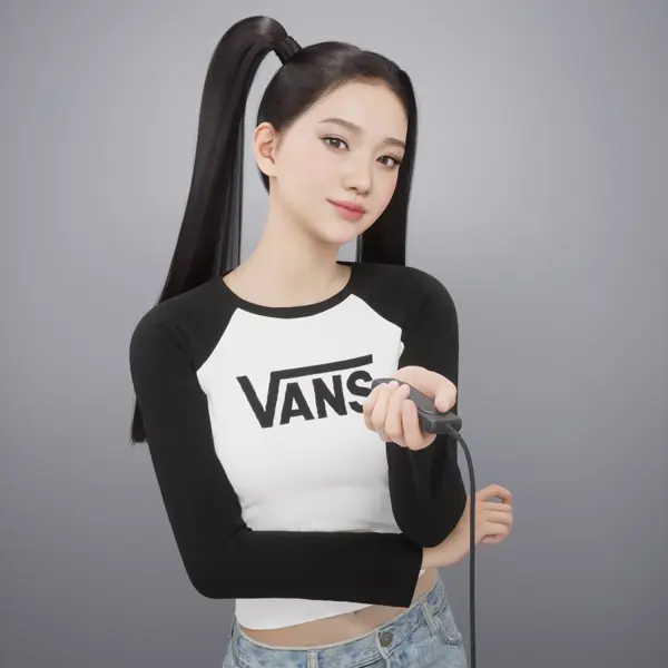 TYRA: gallery image