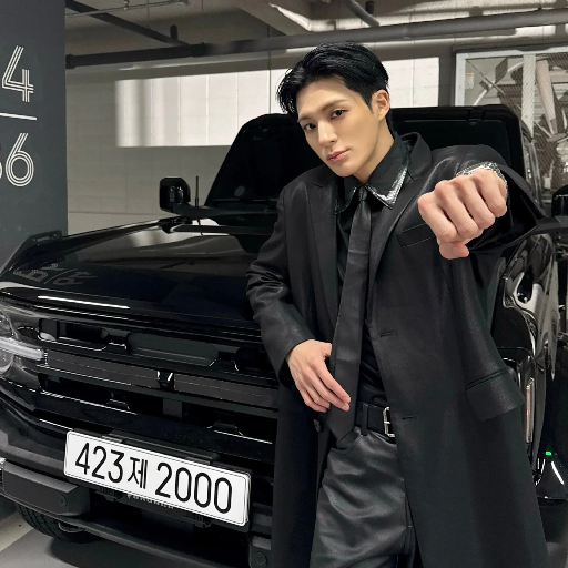 Jeno gallery image