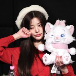 Wonyoung gallery image