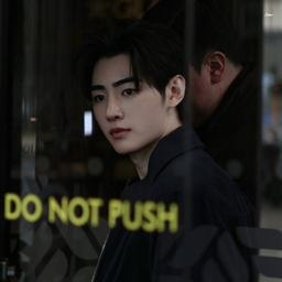 Sunghoon gallery image