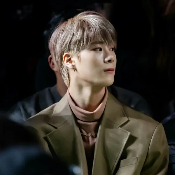 Moon Bin gallery image